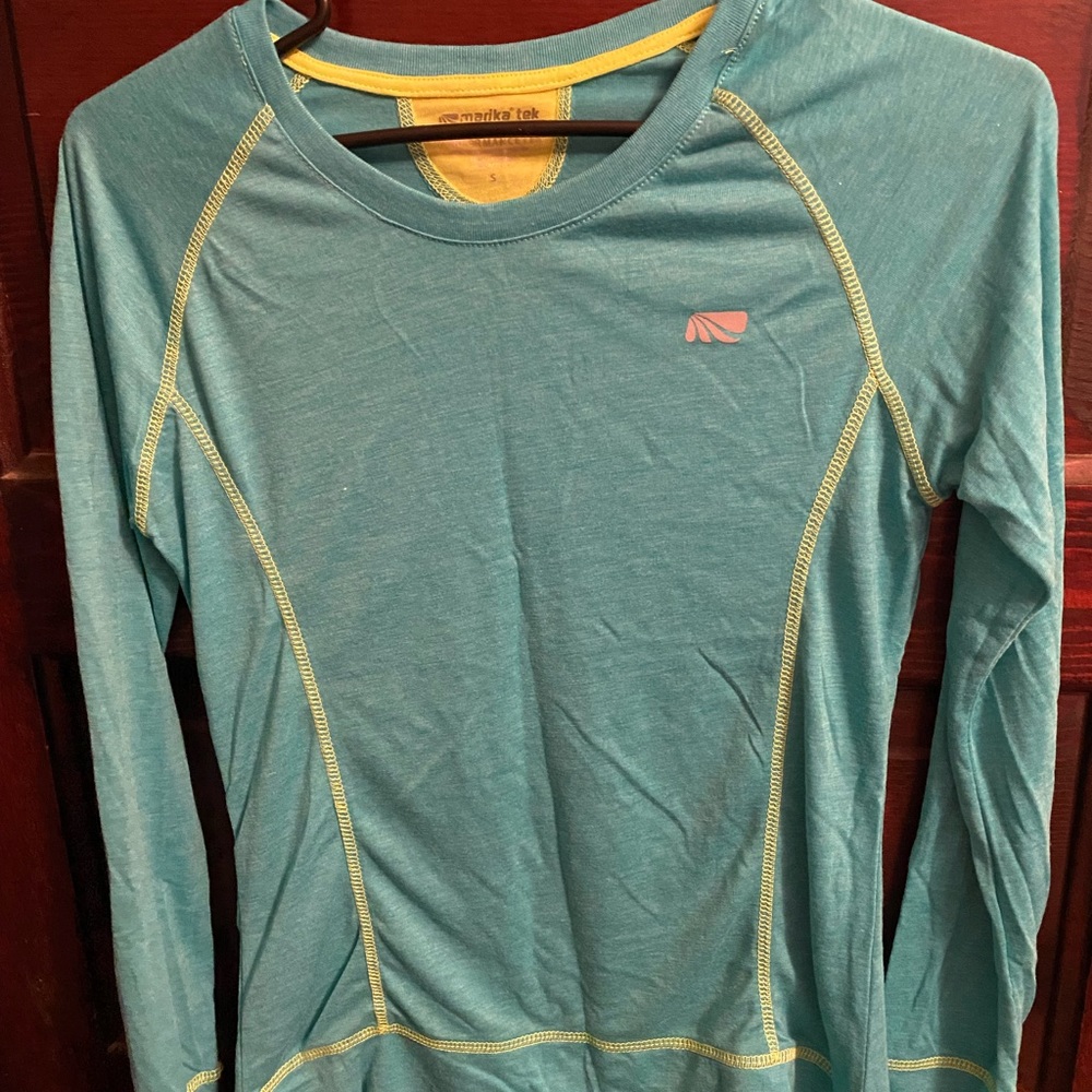 Long-sleeved Marika top